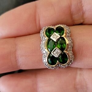 10KT Green Chrome Diopsite/diamonds ring
